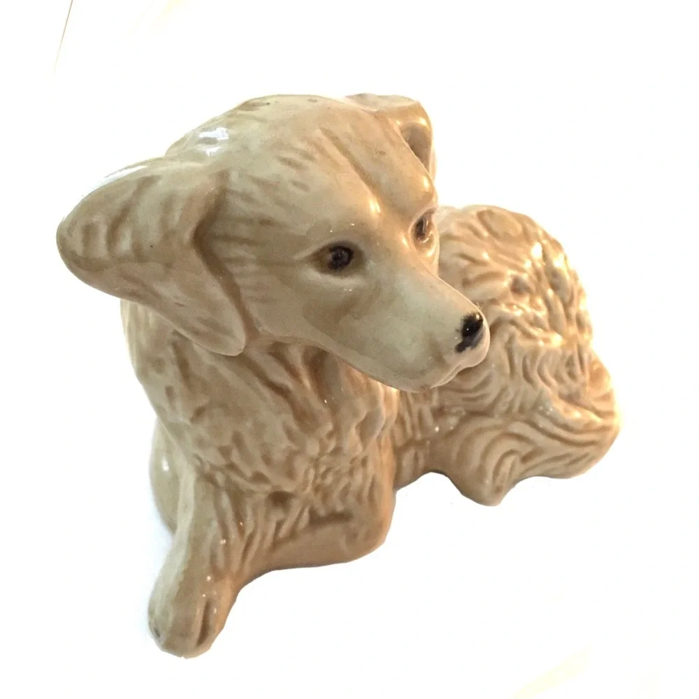Vintage Porcelain Golden Retriever Figurine #4165